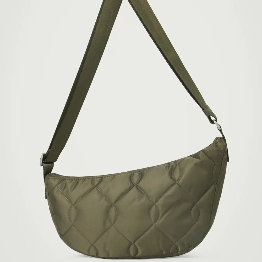 COS QUILTED CROSSBODY MESSENGER BAG - NYLON